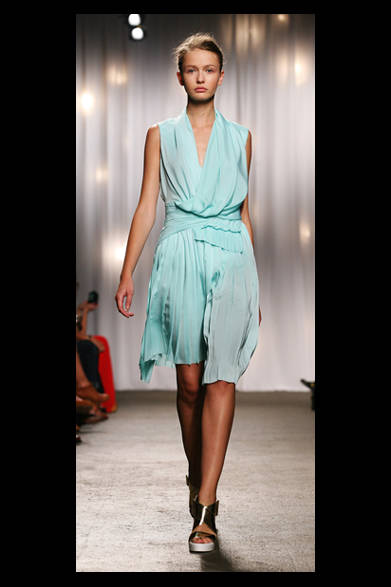 <strong>doo.ri｜ドゥー リー</strong>　2012年春夏コレクション速報