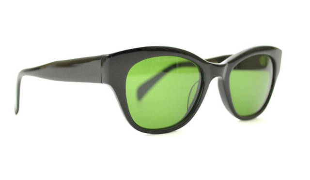 <strong>Continuer｜コンティニュエ</strong>　「オリバー ピープルズ」　3万7800円