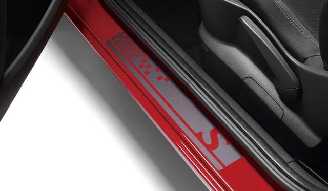 <strong>RENAULT LUTECIA S｜ルノー ルーテシアS</strong>