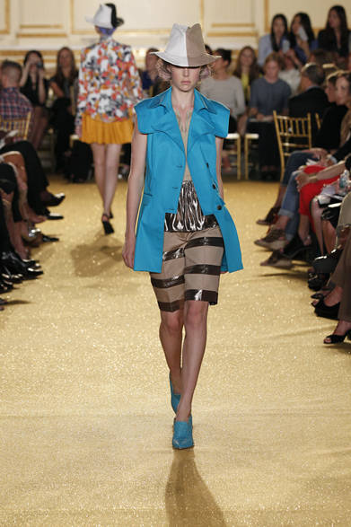 <strong>THAKOON｜タクーン</strong>　2012年春夏コレクション速報