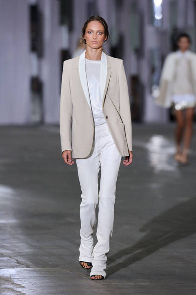 <strong>DIESEL BLACK GOLD｜ディーゼルブラックゴールド</strong>　2012年春夏コレクション速報