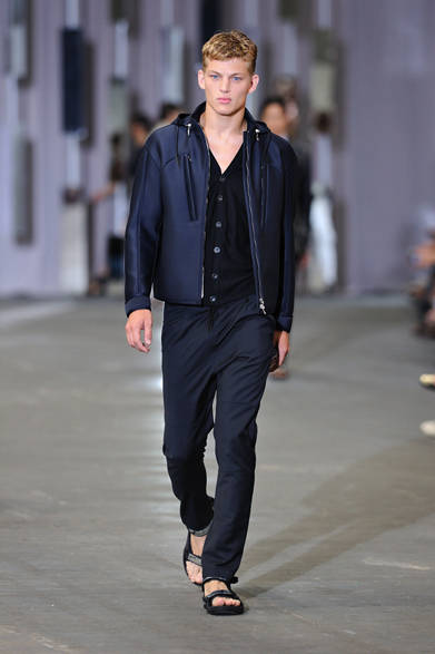 <strong>DIESEL BLACK GOLD｜ディーゼルブラックゴールド</strong>　2012年春夏コレクション速報