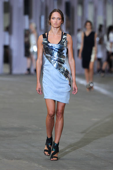 <strong>DIESEL BLACK GOLD｜ディーゼルブラックゴールド</strong>　2012年春夏コレクション速報