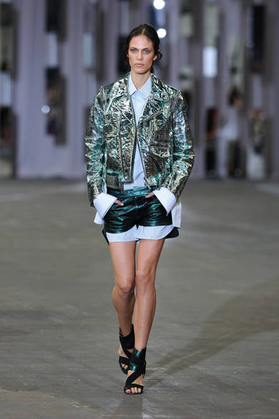 <strong>DIESEL BLACK GOLD｜ディーゼルブラックゴールド</strong>　2012年春夏コレクション速報