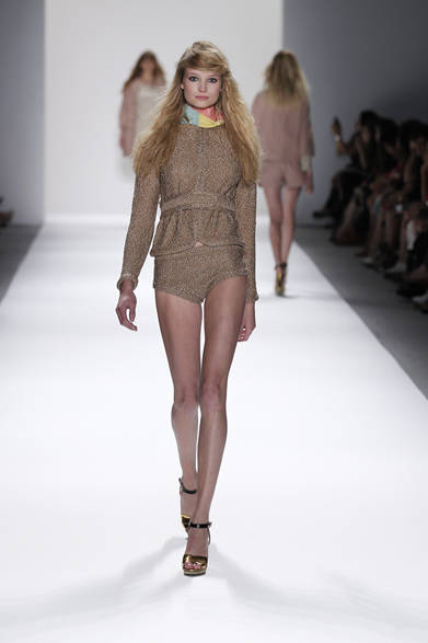 <strong>JILLSTUART｜ジル スチュアート</strong>　2012年春夏コレクション速報