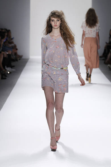 <strong>JILLSTUART｜ジル スチュアート</strong>　2012年春夏コレクション速報