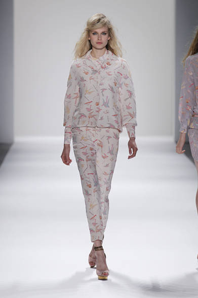 <strong>JILLSTUART｜ジル スチュアート</strong>　2012年春夏コレクション速報