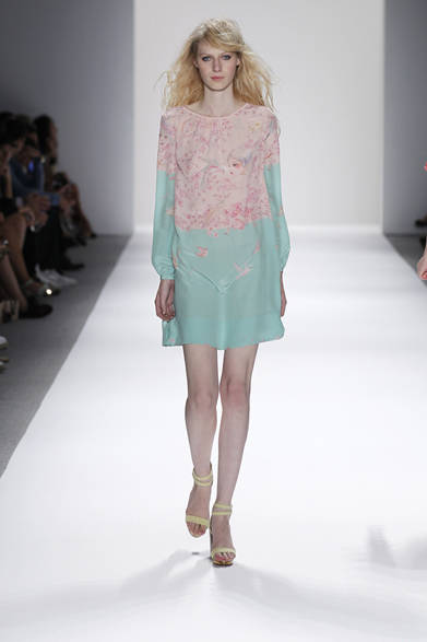 <strong>JILLSTUART｜ジル スチュアート</strong>　2012年春夏コレクション速報