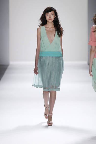 <strong>JILLSTUART｜ジル スチュアート</strong>　2012年春夏コレクション速報