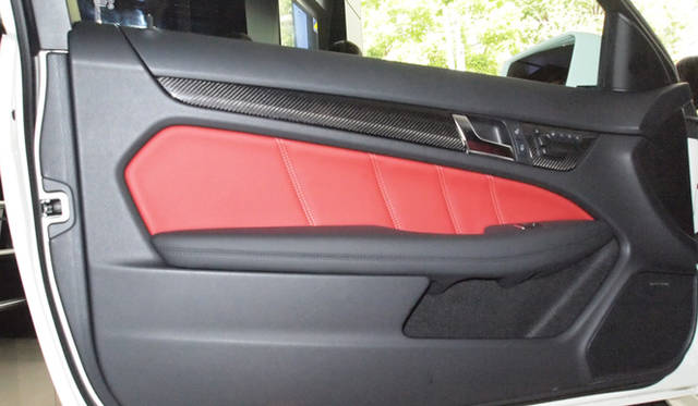 <strong>Mercedes-Benz C-Class Coupe｜メルセデス・ベンツ Cクラス クーペ</strong>　C 63 AMG