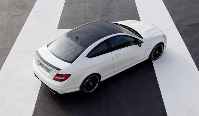 <strong>Mercedes-Benz C-Class Coupe｜メルセデス・ベンツ Cクラス クーペ</strong>　C 63 AMG