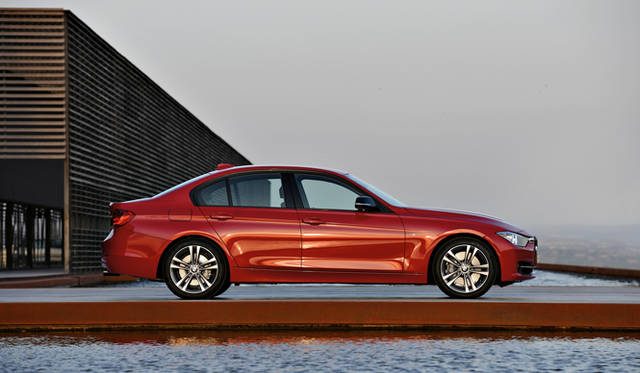 <strong>BMW 3Series｜ビー・エム・ダブリュー 3シリーズ</strong>
