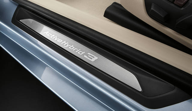 <strong>BMW 3Series｜ビー・エム・ダブリュー 3シリーズ</strong>　アクティブハイブリッド3