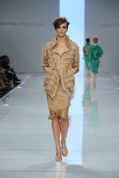 <strong>ERMANNO SCERVIVO｜エルマンノ シェルヴィーノ</strong>　2012年春夏コレクション速報