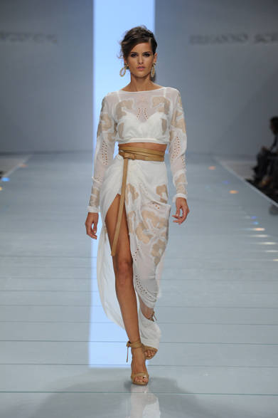 <strong>ERMANNO SCERVIVO｜エルマンノ シェルヴィーノ</strong>　2012年春夏コレクション速報