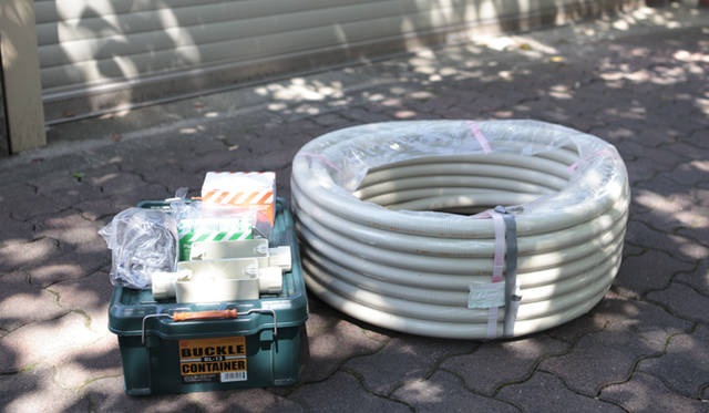 <strong>NISSAN LEAF｜日産 リーフ</strong>　充電設備の設置工事に必要なのは意外と少ない 