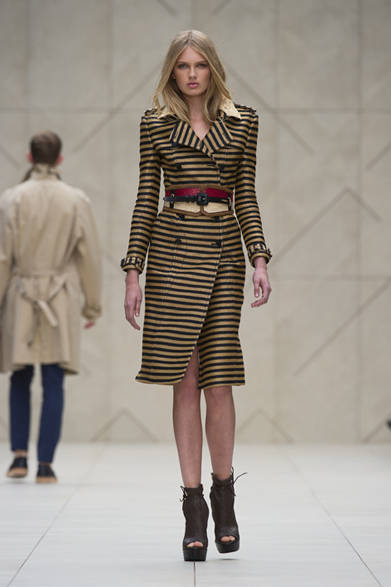 <strong>BURBERRY PRORSUM｜バーバリー プローサム</strong>　2012年春夏コレクション速報　　©BURBERRY