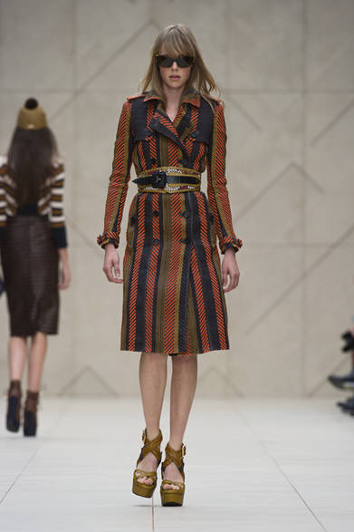 <strong>BURBERRY PRORSUM｜バーバリー プローサム</strong>　2012年春夏コレクション速報　　©BURBERRY
