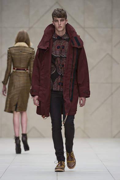 <strong>BURBERRY PRORSUM｜バーバリー プローサム</strong>　2012年春夏コレクション速報　　©BURBERRY