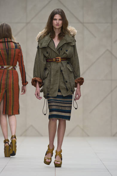 <strong>BURBERRY PRORSUM｜バーバリー プローサム</strong>　2012年春夏コレクション速報　　©BURBERRY