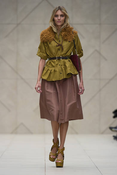 <strong>BURBERRY PRORSUM｜バーバリー プローサム</strong>　2012年春夏コレクション速報　　©BURBERRY