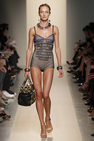 <strong>BOTTEGA VENETA｜ボッテガ・ヴェネタ</strong> 2012年春夏コレクション速報