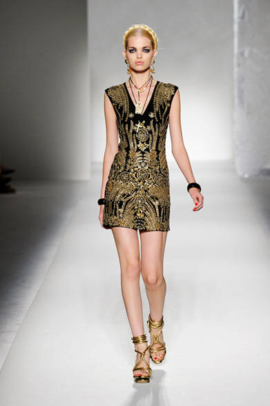 <strong>MOSCHINO｜モスキーノ</strong>　2012年春夏コレクション速報