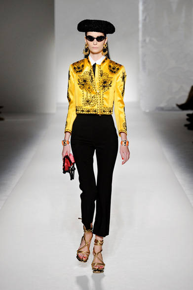 <strong>MOSCHINO｜モスキーノ</strong>　2012年春夏コレクション速報