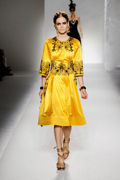 <strong>MOSCHINO｜モスキーノ</strong>　2012年春夏コレクション速報