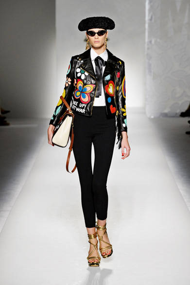 <strong>MOSCHINO｜モスキーノ</strong>　2012年春夏コレクション速報