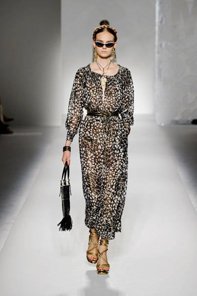 <strong>MOSCHINO｜モスキーノ</strong>　2012年春夏コレクション速報