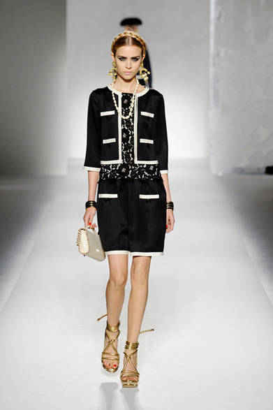 <strong>MOSCHINO｜モスキーノ</strong>　2012年春夏コレクション速報