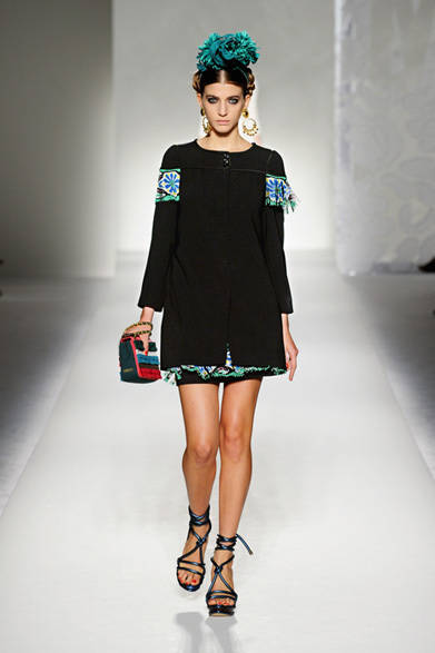 <strong>MOSCHINO｜モスキーノ</strong>　2012年春夏コレクション速報