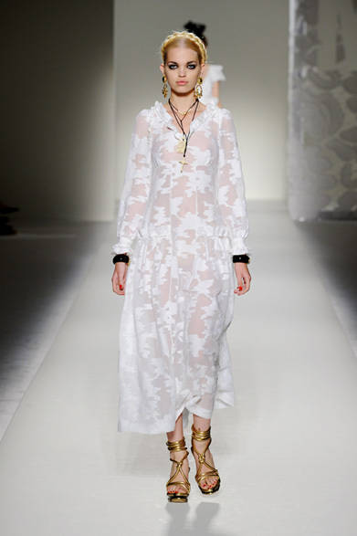 <strong>MOSCHINO｜モスキーノ</strong>　2012年春夏コレクション速報