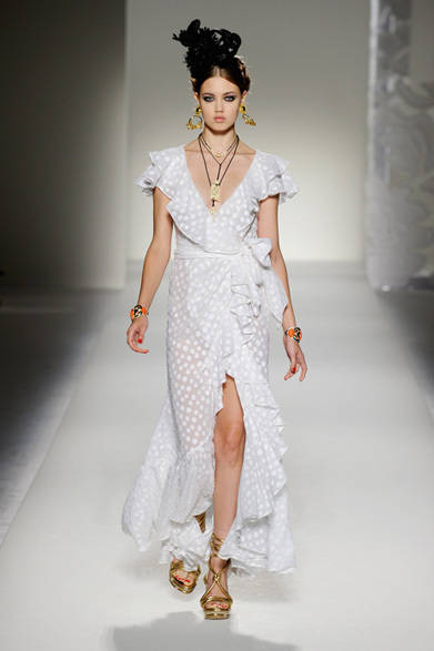 <strong>MOSCHINO｜モスキーノ</strong>　2012年春夏コレクション速報