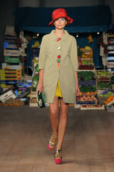 <strong>MOSCHINO CHEAP&CHIC｜モスキーノ チープ＆シック</strong>　2012年春夏コレクション速報