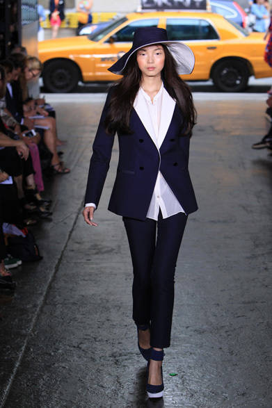 <strong>DKNY</strong>　2012年春夏コレクション速報