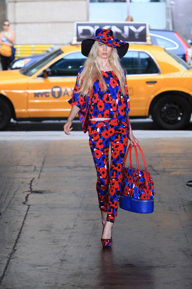<strong>DKNY</strong>　2012年春夏コレクション速報
