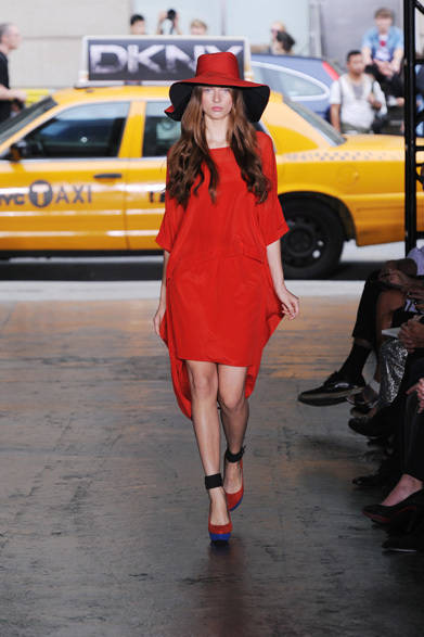 <strong>DKNY</strong>　2012年春夏コレクション速報