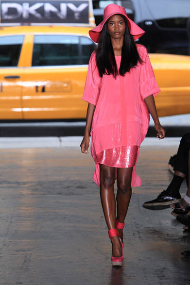 <strong>DKNY</strong>　2012年春夏コレクション速報