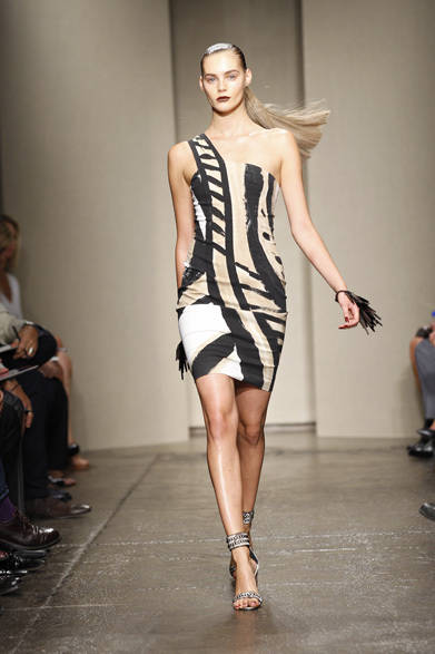 <strong>DONNA KARAN NEW YORK｜ダナ キャラン ニューヨーク</strong>　2012年春夏コレクション速報