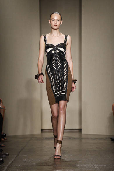 <strong>DONNA KARAN NEW YORK｜ダナ キャラン ニューヨーク</strong>　2012年春夏コレクション速報