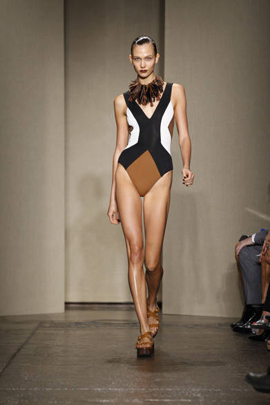 <strong>DONNA KARAN NEW YORK｜ダナ キャラン ニューヨーク</strong>　2012年春夏コレクション速報