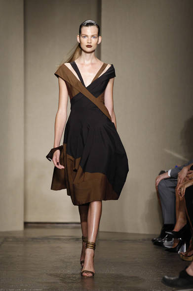 <strong>DONNA KARAN NEW YORK｜ダナ キャラン ニューヨーク</strong>　2012年春夏コレクション速報