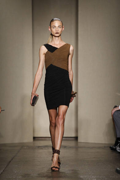 <strong>DONNA KARAN NEW YORK｜ダナ キャラン ニューヨーク</strong>　2012年春夏コレクション速報