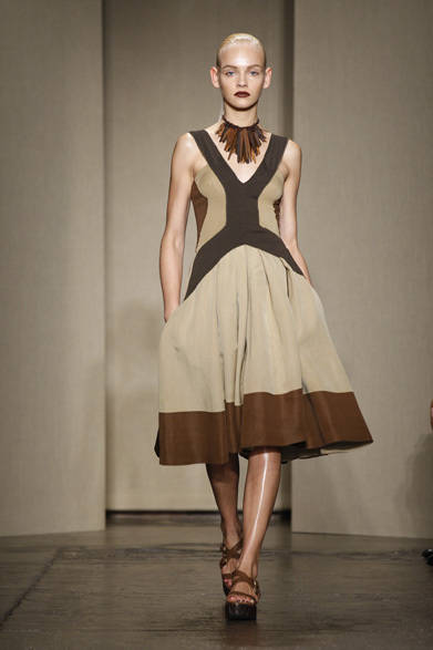 <strong>DONNA KARAN NEW YORK｜ダナ キャラン ニューヨーク</strong>　2012年春夏コレクション速報