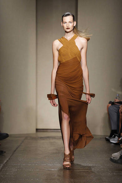 <strong>DONNA KARAN NEW YORK｜ダナ キャラン ニューヨーク</strong>　2012年春夏コレクション速報