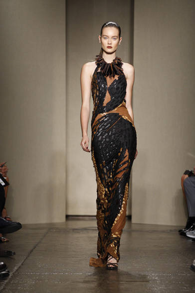 <strong>DONNA KARAN NEW YORK｜ダナ キャラン ニューヨーク</strong>　2012年春夏コレクション速報