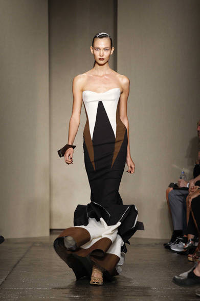 <strong>DONNA KARAN NEW YORK｜ダナ キャラン ニューヨーク</strong>　2012年春夏コレクション速報