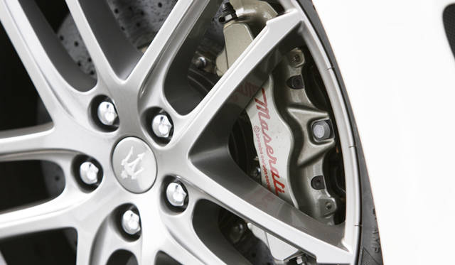 <strong>MASERATI GRANTURISMO MC STRADALE｜マセラティ グラントゥーリズモ MC ストラダーレ</strong>